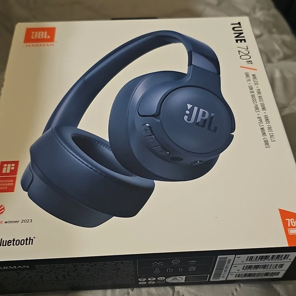 New JBL Tune 720BT- Wireless Over-Ear Headphones 76H Foldable Lightweight Blue - Picture 8 of 12